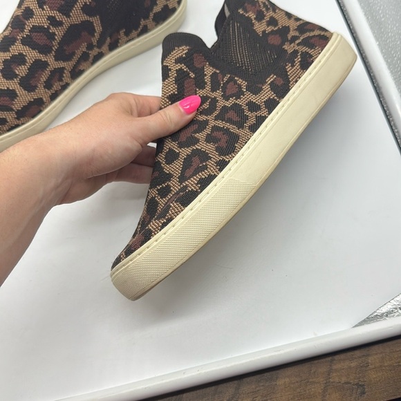 Rothy’s The Chelsea Wildcat Sneaker Boot Cheetah Leopard Print Size 10 - Picture 2 of 16
